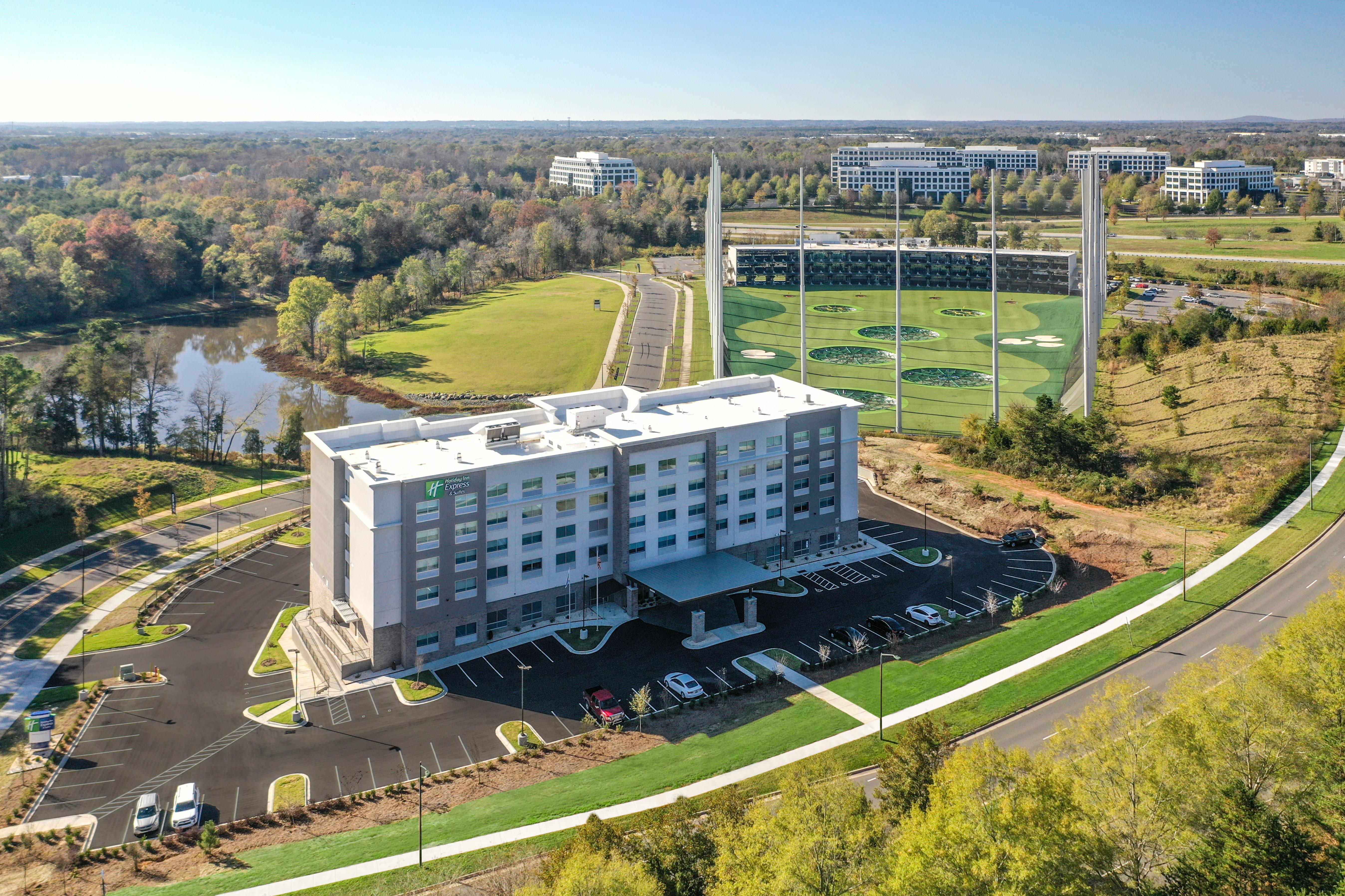 Holiday Inn Express & Suites Charlotte Southwest By Ihg Sterling Exterior photo